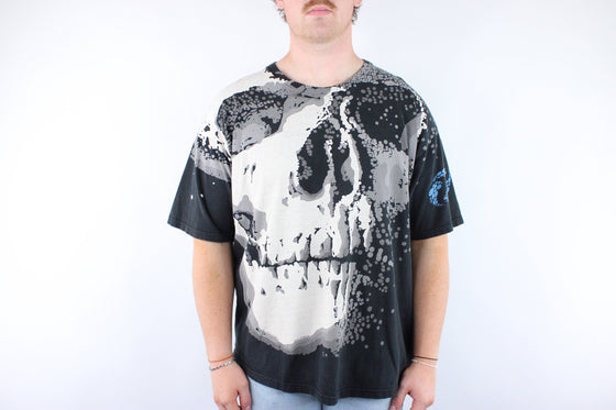 1992 liquid blue skull big print tee