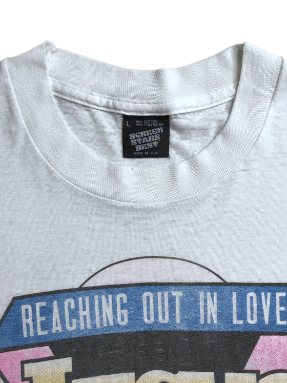 90's reaching out in love jesus tee